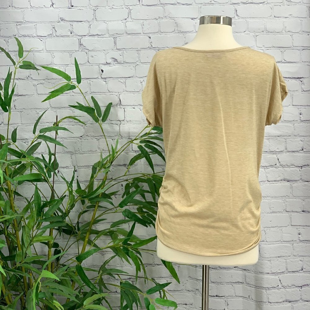 🎉SJS Taupe Colored Tee w/ Boho Metallic Arrows - Picture 3 of 6